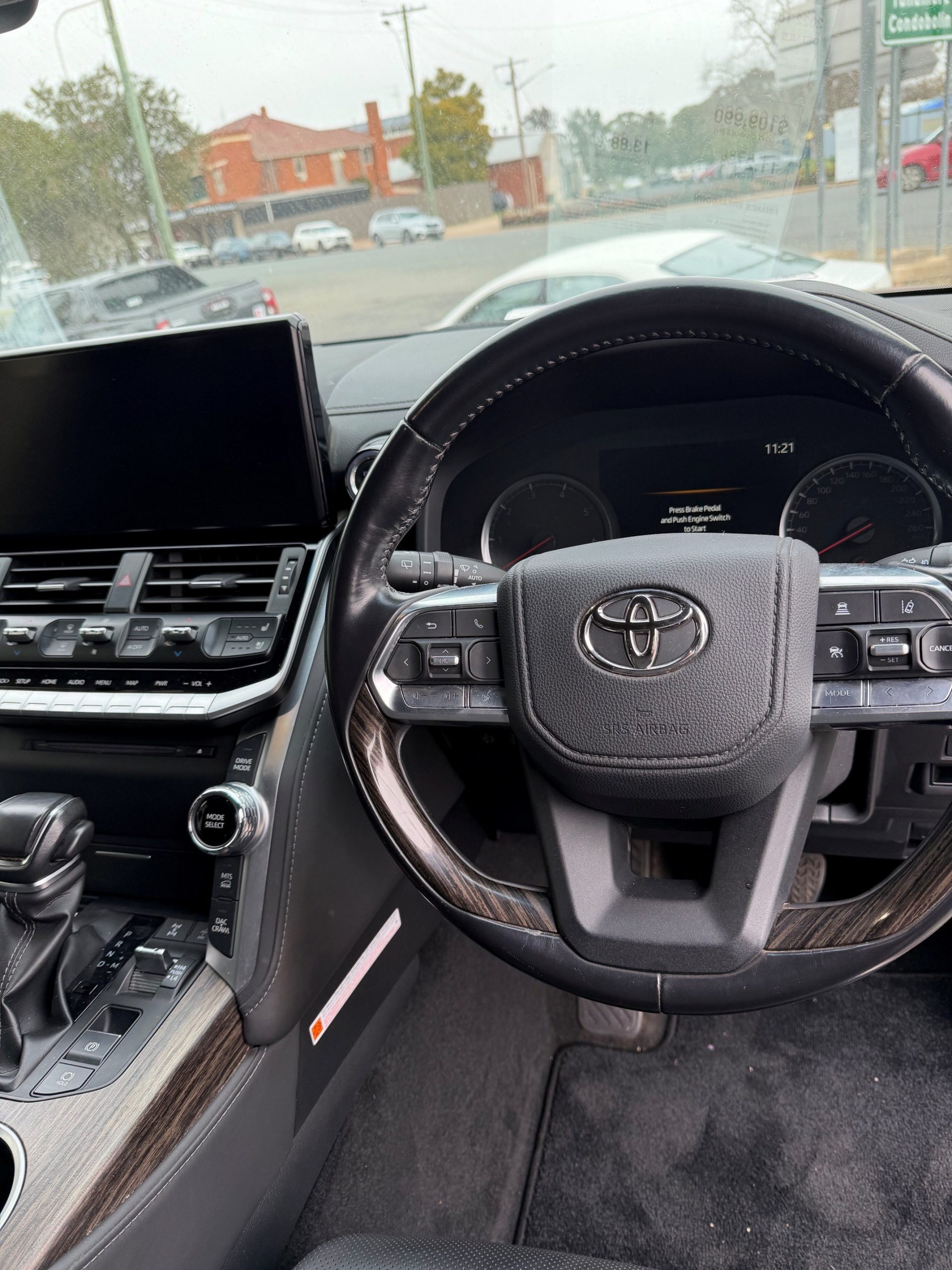 Landcruiser Wagon VX 3.3L Diesel - Image 4